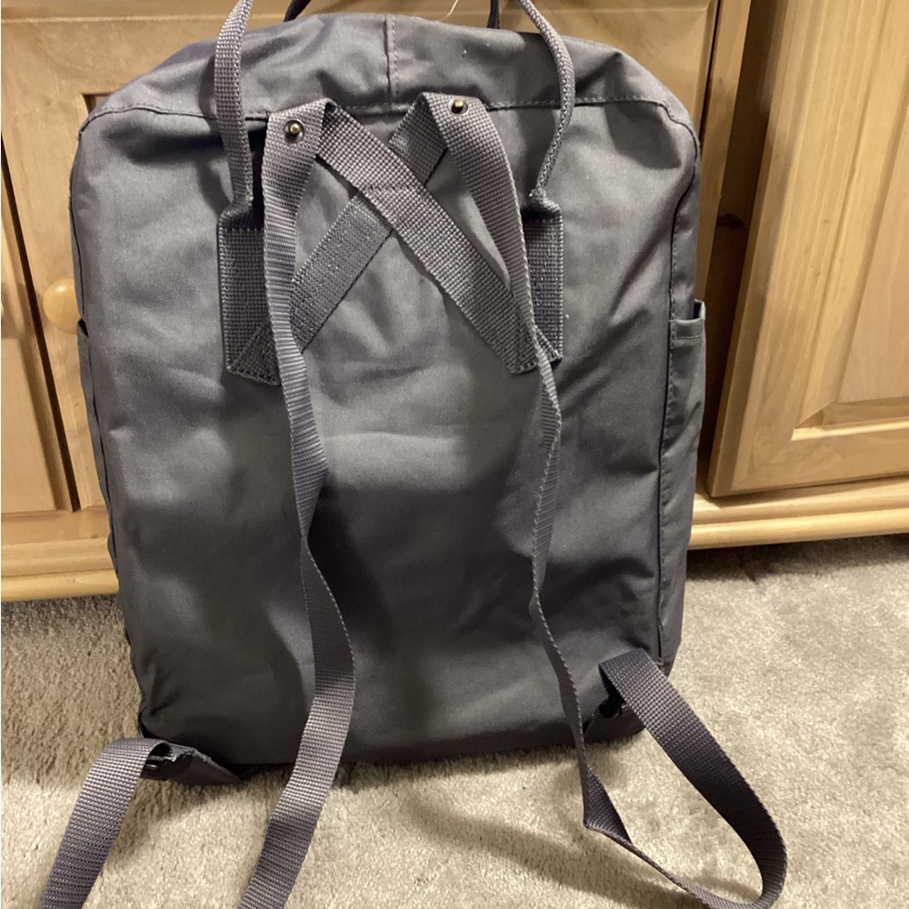 Backpack - Picture 6 of 8